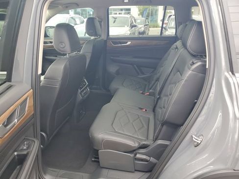 New 2026 Volkswagen Atlas SE FWD image 11