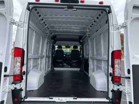 New 2025 RAM ProMaster 3500 w/ Power Group image 11