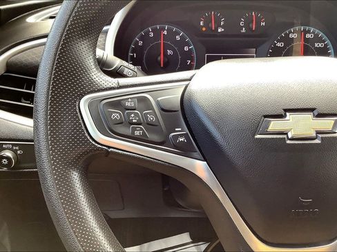 Used 2022 Chevrolet Malibu LS FWD image 21