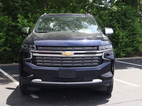 Certified 2024 Chevrolet Suburban Premier AWD/4WD image 2