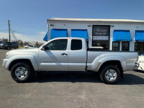 Used 2011 Toyota Tacoma 4x4 Access Cab w/ SR5 Pkg #2 image 8