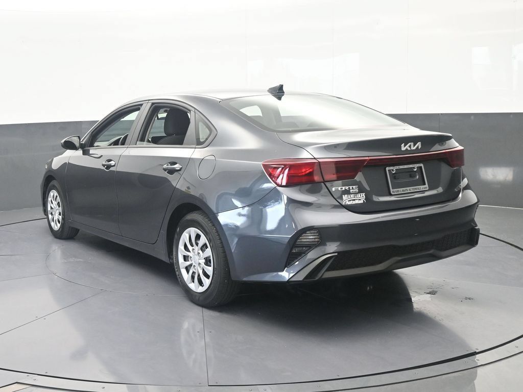 Used 2024 Kia Forte LX FWD image 4