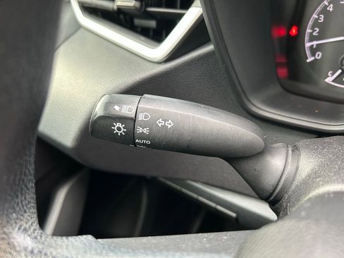 Used 2020 Toyota Corolla LE image 20