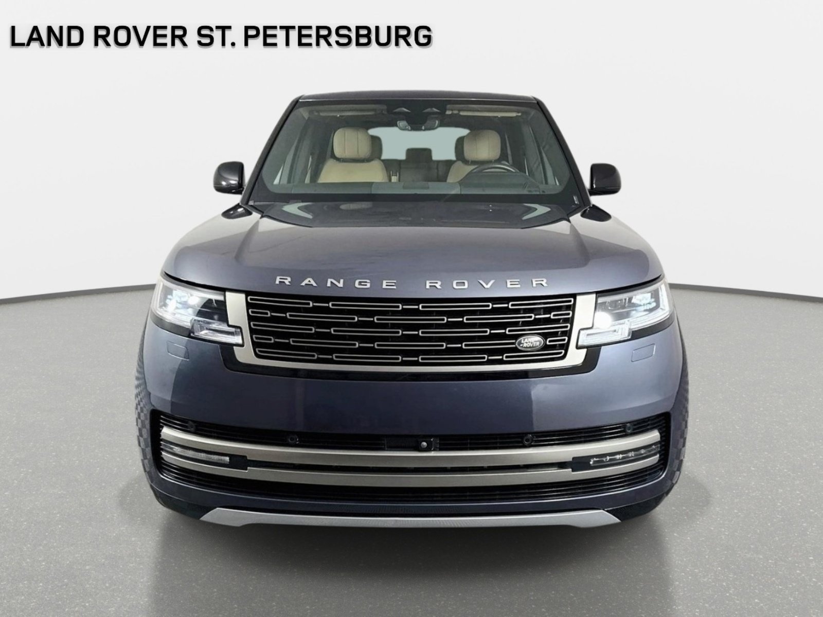 Used 2024 Land Rover Range Rover SE AWD/4WD image 2
