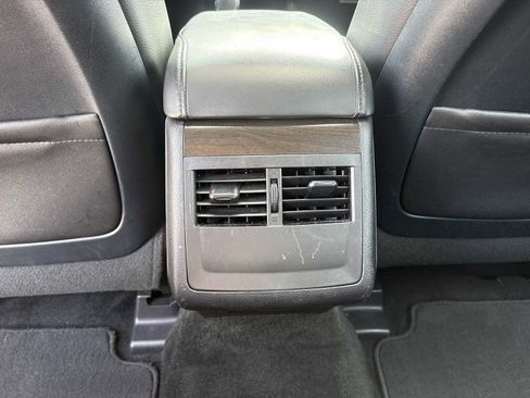 Used 2018 Toyota Avalon XLE Premium FWD image 22