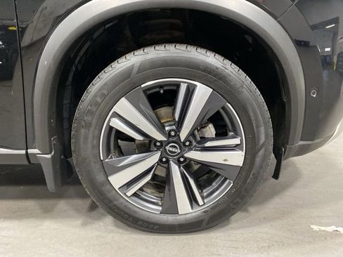 Certified 2023 Nissan Rogue Platinum w/ Platinum Premium Package AWD/4WD image 31