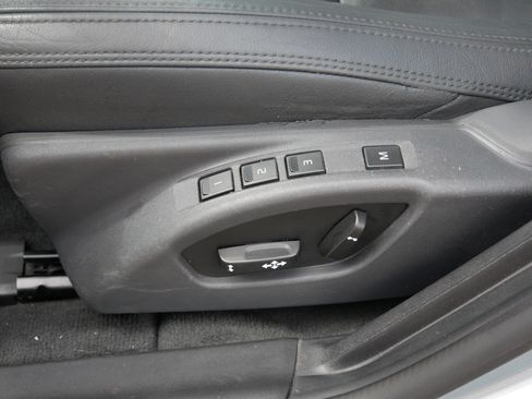 Used 2013 Volvo S60 T5 FWD image 19