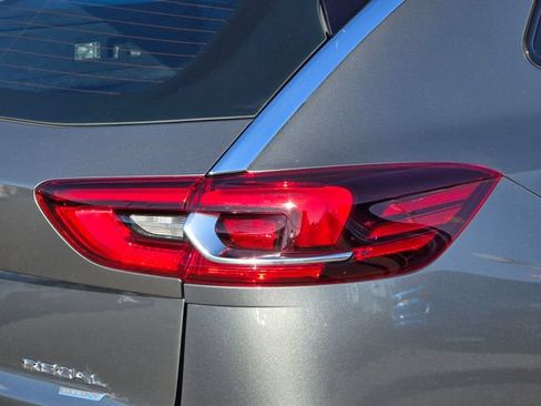 Used 2019 Buick Regal Preferred AWD/4WD image 27