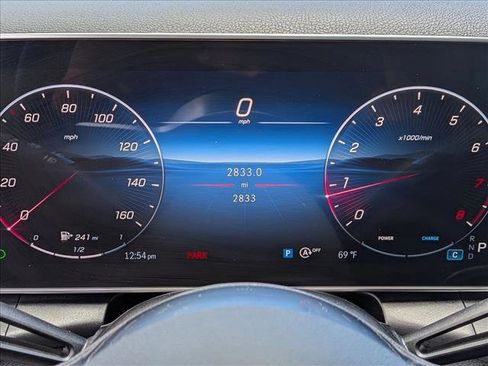 Used 2026 Mercedes-Benz GLC 300 4MATIC image 11