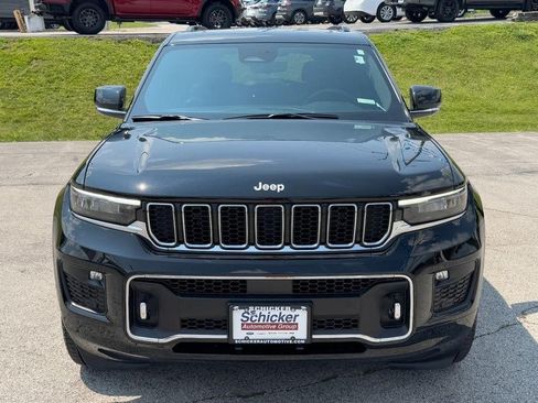 Used 2024 Jeep Grand Cherokee L Overland w/ Luxury Tech Group IV AWD/4WD image 9