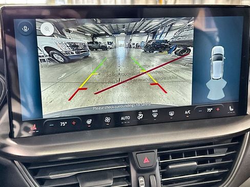 New 2025 Ford Escape SE FWD image 26
