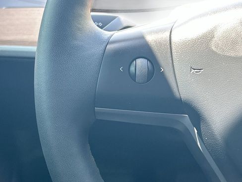 Used 2023 Tesla Model 3 Standard Range RWD image 25