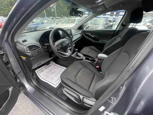 Used 2018 Hyundai Elantra GT FWD image 10