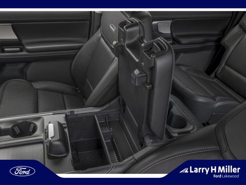 New 2025 Ford Expedition Max Platinum w/ Platinum Ultimate Package AWD/4WD image 9