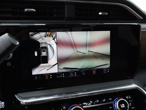 Used 2025 GMC Sierra 2500 Denali Ultimate image 23