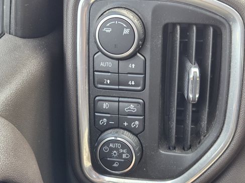 Used 2019 Chevrolet Silverado 1500 LTZ w/ LTZ Plus Package AWD/4WD image 17