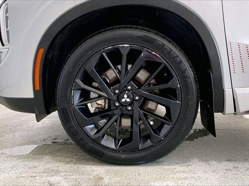 Used 2023 Mitsubishi Outlander Ralliart image 8