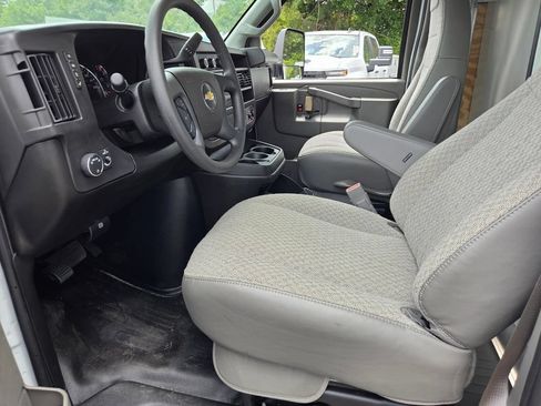 New 2026 Chevrolet Express 4500 w/ Power Convenience Package RWD image 6