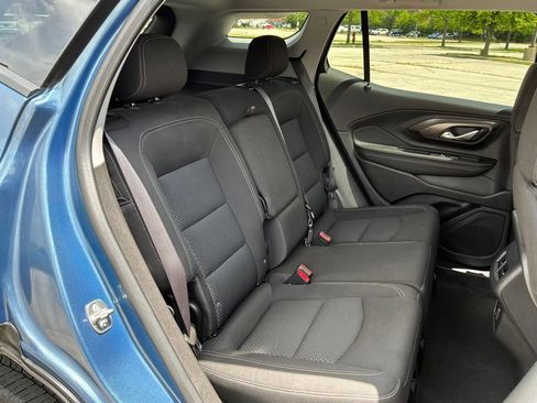 Used 2024 GMC Terrain SLE AWD/4WD image 33
