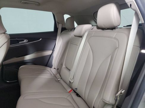 Certified 2023 Lincoln Nautilus AWD image 12