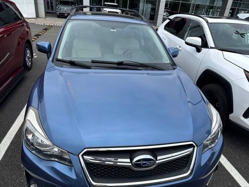 Used 2016 Subaru Crosstrek 2.0i Limited AWD/4WD image 2