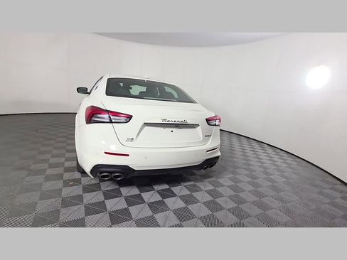 Used 2022 Maserati Ghibli Modena image 41