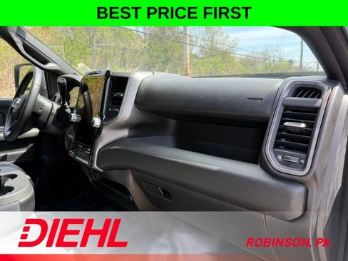 New 2026 RAM 3500 Tradesman AWD/4WD image 17