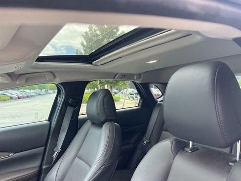 Used 2023 MAZDA CX-30 AWD 2.5 S w/ Premium Package image 19