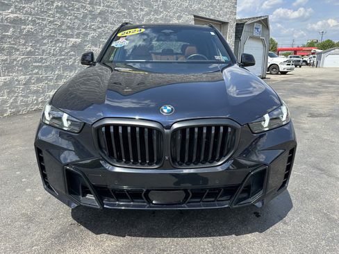 Used 2024 BMW X5 xDrive40i w/ M Sport Package AWD/4WD image 3