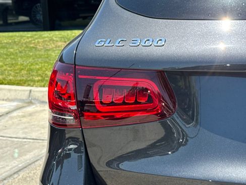 Used 2022 Mercedes-Benz GLC 300 image 13