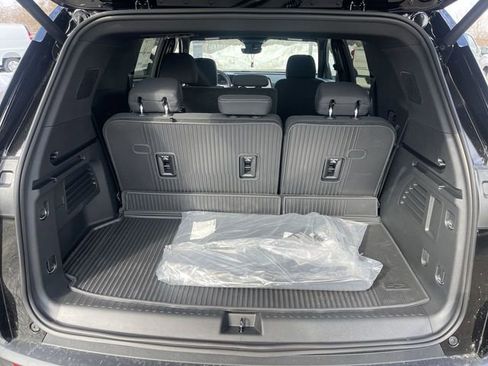 New 2026 Chevrolet Traverse LT w/ Driver Confidence Package image 24