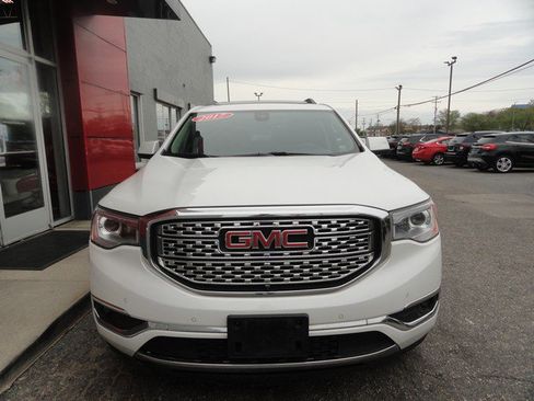 Used 2017 GMC Acadia Denali w/ Technology Package AWD/4WD image 3