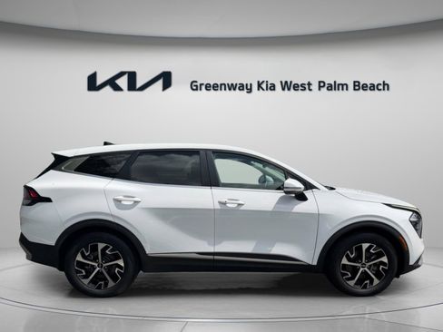 Used 2023 Kia Sportage EX FWD image 8