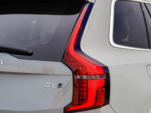 New 2026 Volvo XC90 B6 Ultra w/ Protection Package AWD/4WD image 7