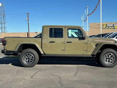 New 2026 Jeep Gladiator Rubicon w/ Steel Power Dome Hood Package AWD/4WD image 2