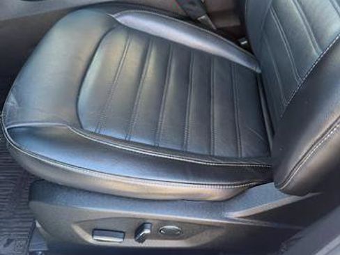 Used 2018 Ford Edge SEL w/ Equipment Group 201A image 12