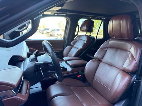 Used 2025 Lincoln Navigator Reserve AWD/4WD image 50