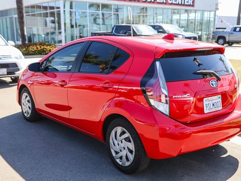 Used 2015 Toyota Prius C Three FWD image 7