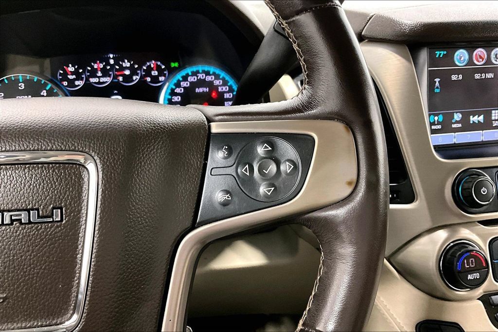 Used 2020 GMC Yukon Denali w/ Open Road Package AWD/4WD image 26