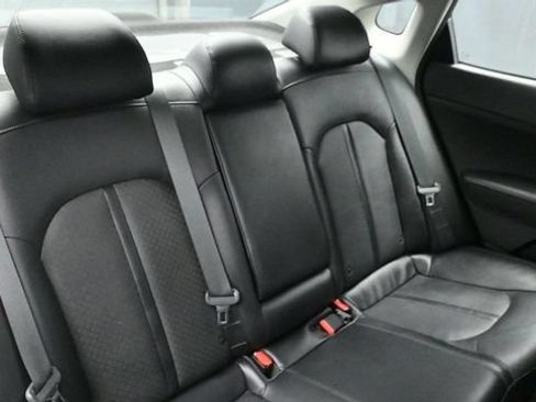Used 2020 Kia Optima Premium FWD image 12