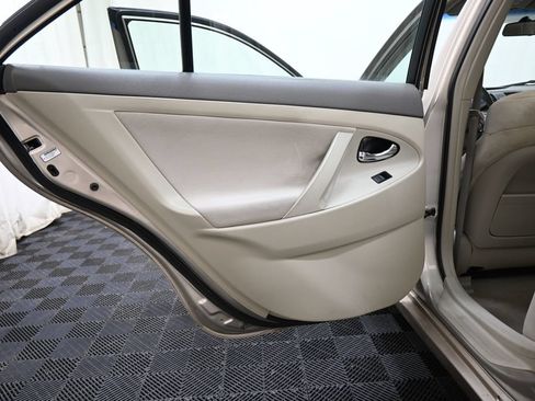 Used 2008 Toyota Camry LE FWD image 17