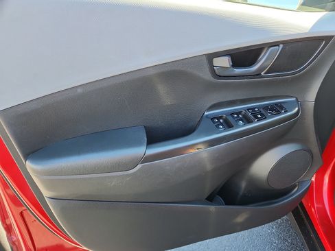Used 2020 Hyundai Kona SEL AWD/4WD image 12