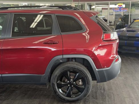 Used 2020 Jeep Cherokee Latitude Plus AWD/4WD image 12