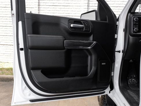 Used 2021 Chevrolet Silverado 1500 LTZ w/ LTZ Convenience Package II image 44