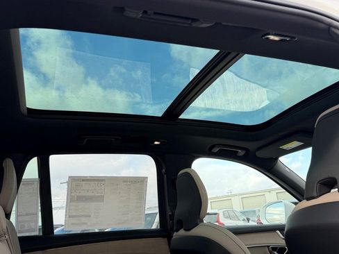 New 2026 Volvo XC90 B6 Plus w/ Protection Package Premier image 13