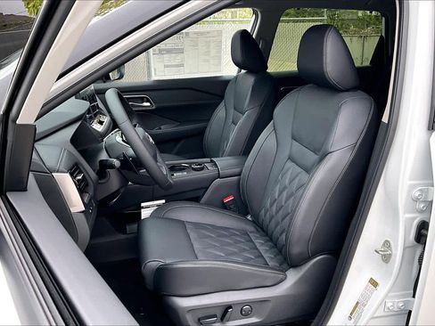 New 2026 Nissan Rogue Platinum w/ Platinum Premium Package image 15