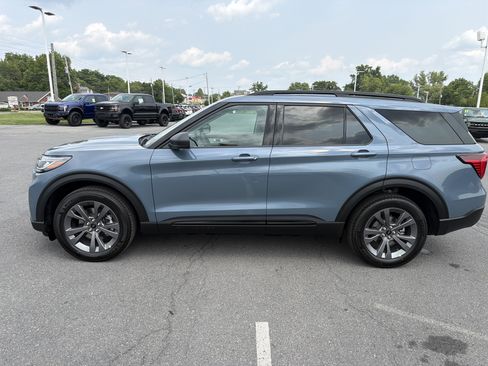 New 2026 Ford Explorer Active w/ Active Comfort Package AWD/4WD image 7