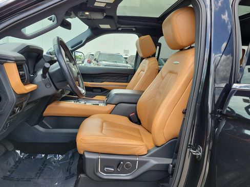 Used 2023 Ford Expedition Max Platinum RWD image 12