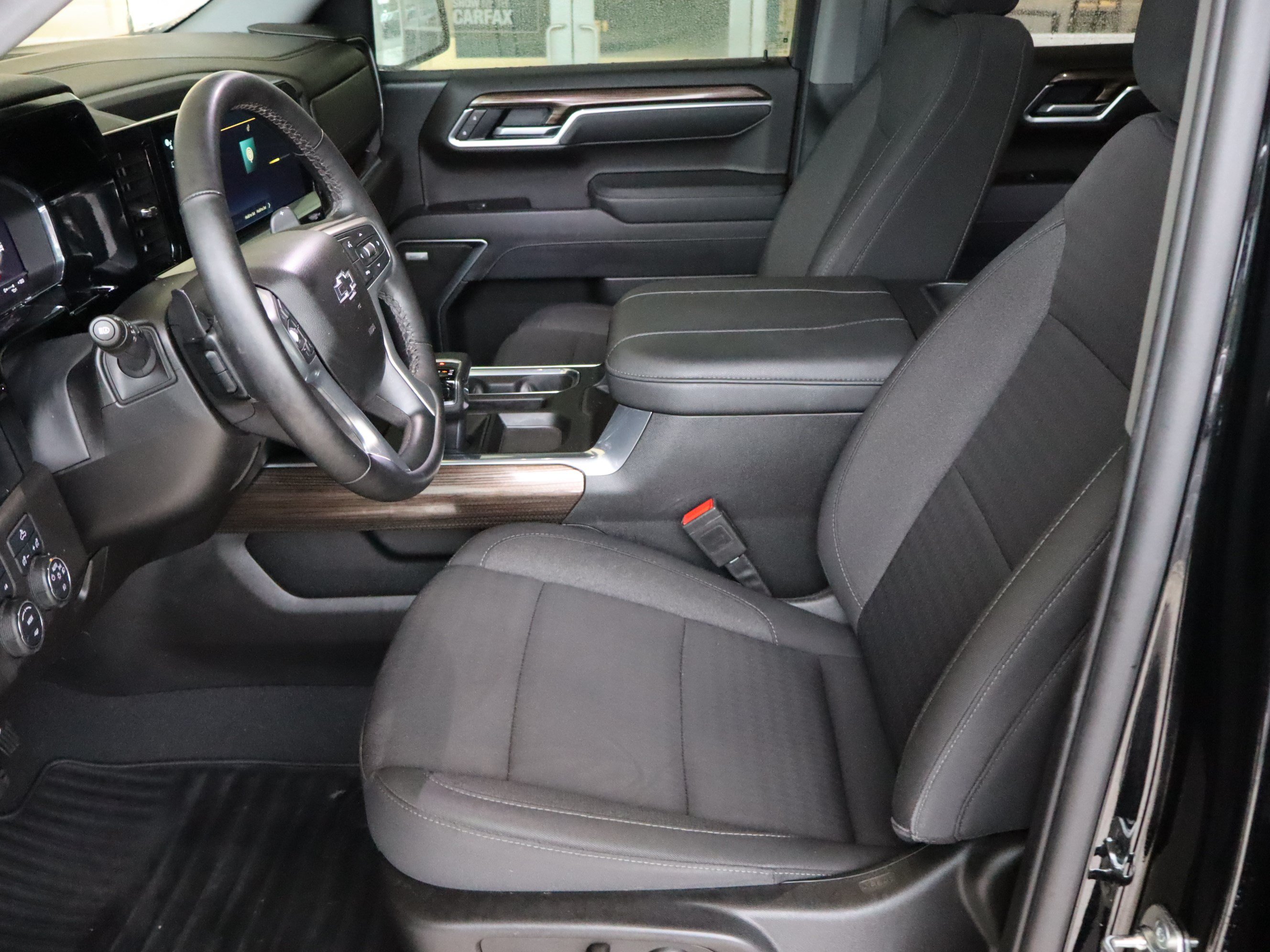 Used 2025 Chevrolet Silverado 1500 RST w/ Convenience Package II AWD/4WD image 17