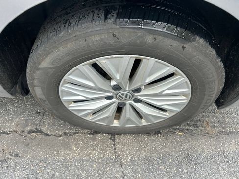 Used 2019 Volkswagen Jetta S w/ Driver Assistance Package FWD image 9
